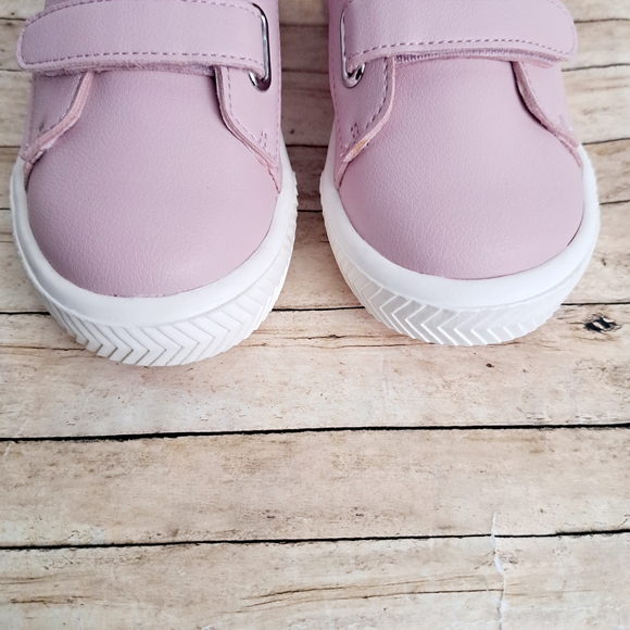 Wonder Nation Pink Star Sneakers with Velcro Straps - Picture 4 of 9